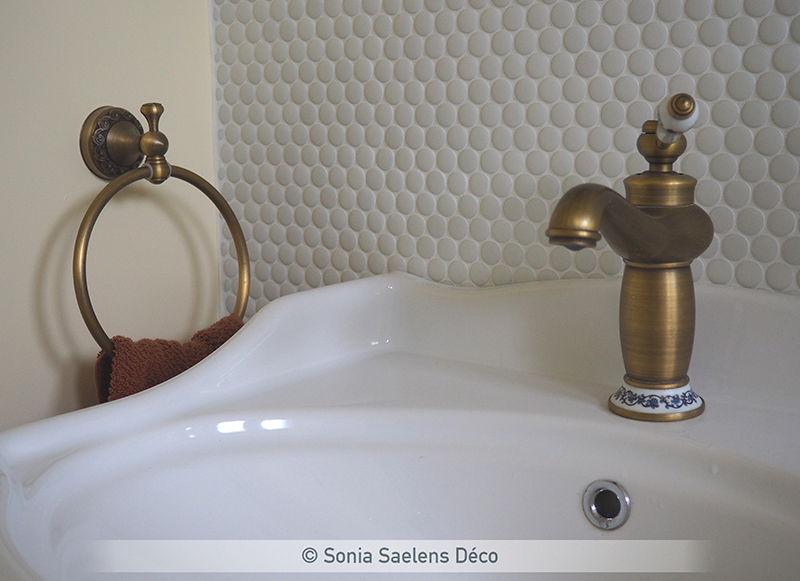 Inspiration années 30 dans une salle de bain