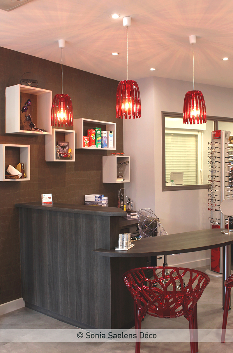 Relooker un magasin d'optique dans un style chic et moderne