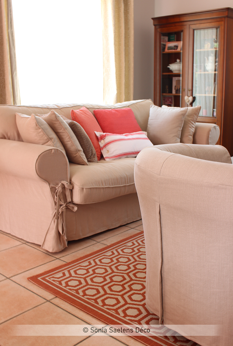 Aménager un salon dans un style campagne british en conservant des meubles rustiques