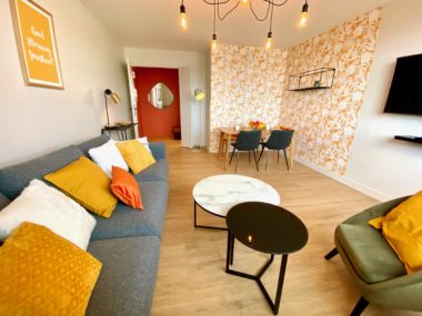Aménagement d'un appartement Airbnb coloré et lumineux